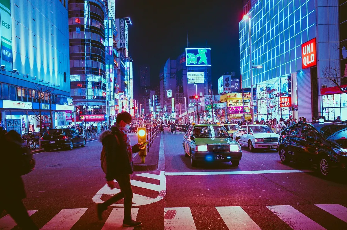 日本の大阪、歩道、交差点、交通、街、都市街、明るい、都市灯、商業地区、ビル、夜、アジア、植物、建築、東京、日本、光、ビル、都市、人気、道路、日本、日本、日本、東京、東京、東京